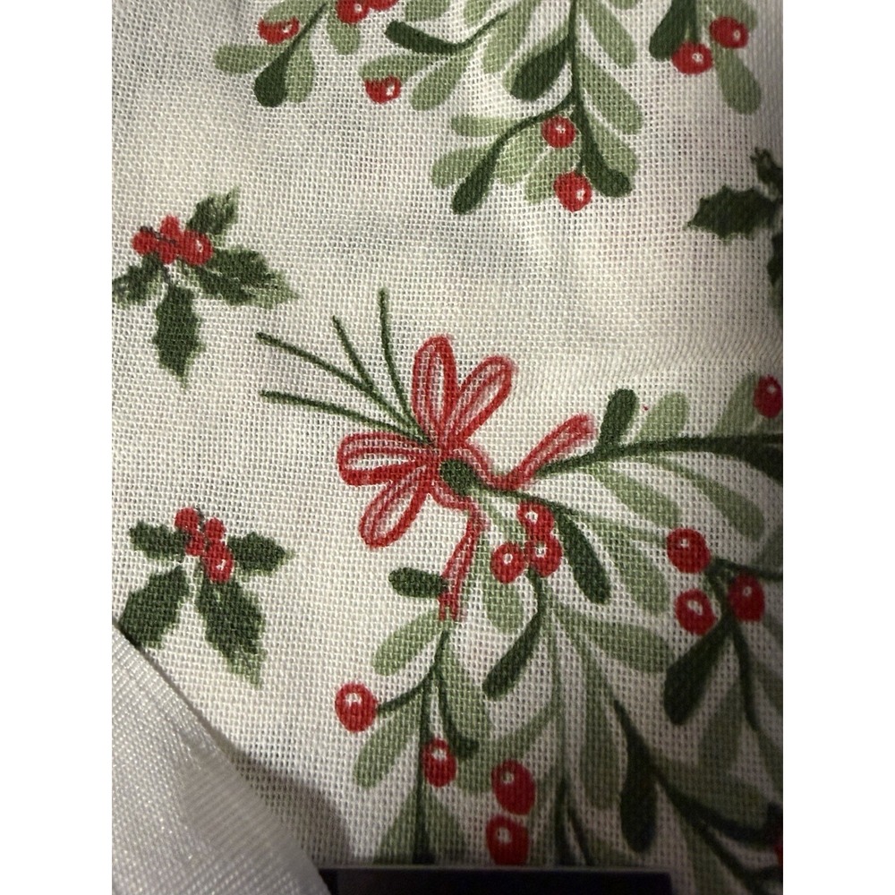 Tahari Home Christmas Napkins Set of 8 18x18 Cotton Mistletoe Holly Red NWT - Picture 7 of 7